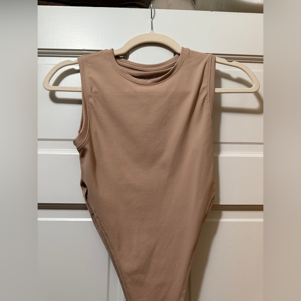 Abercrombie & Fitch Tan Sleeveless Bodysuit